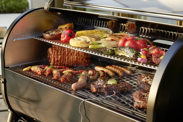 Weber SmokeFire EPX6 Holzpelletgrill, STEALTH Edition