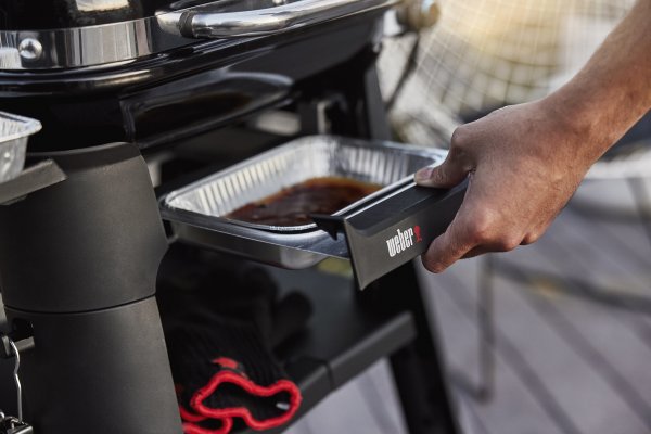 Weber Elektrogrill Lumin mit Stand Black